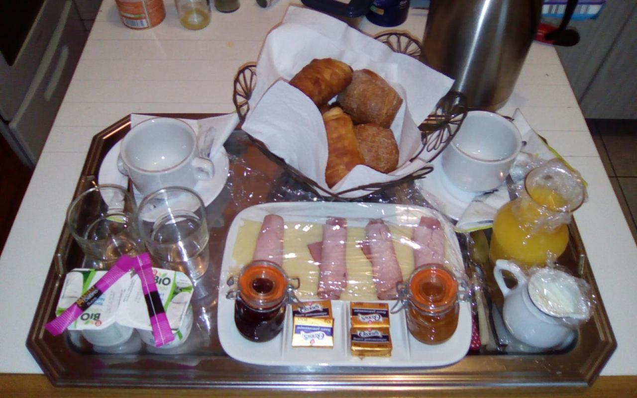 Beatrice Acomodação com café da manhã Ver-sur-Mer Exterior foto